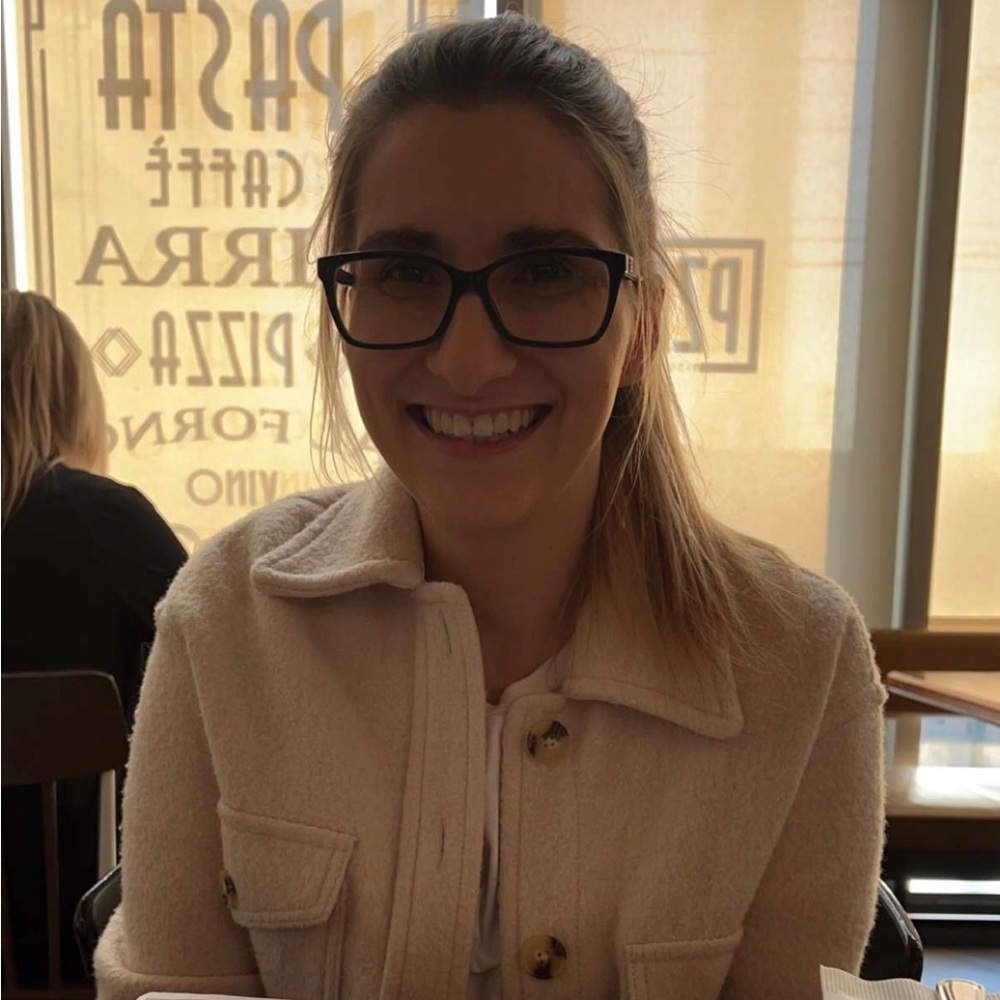 Meet your Posher, Samantha
